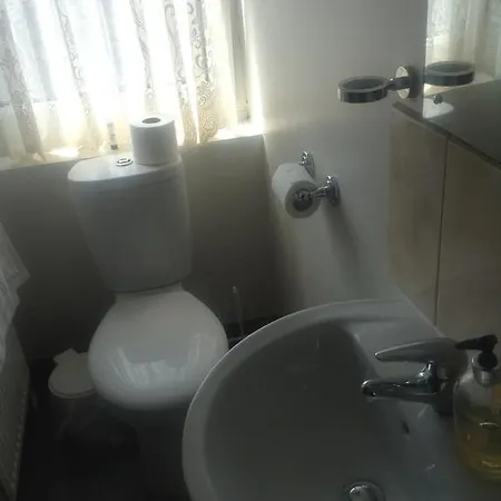 Orillia House & 3*