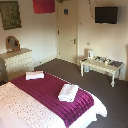 Orillia House & 住宿加早餐酒店 3*