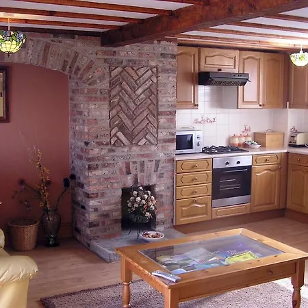 Bed & Breakfast Orillia House & 3*