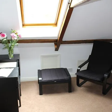 Orillia House & Bed and breakfast 3*