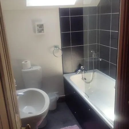 Orillia House & 3*