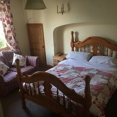 Orillia House & Bed and breakfast 3*